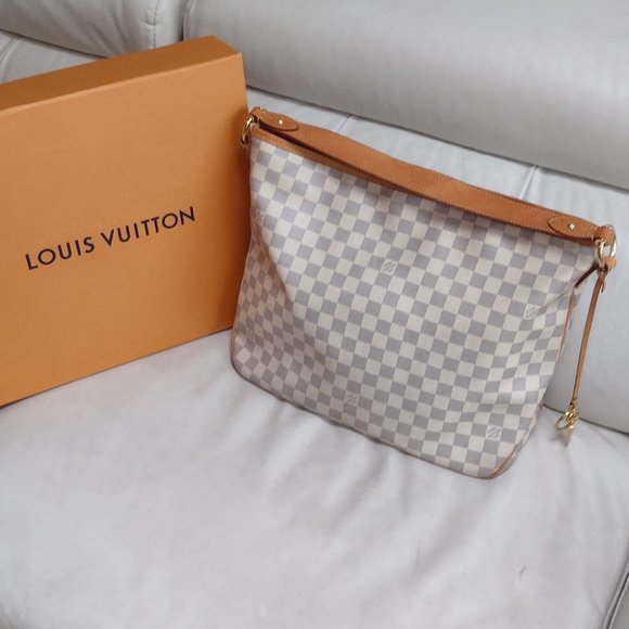 Louis Vuitton Handbags - Beautiful Authentic Louis Vuitton Delightful MM Azur